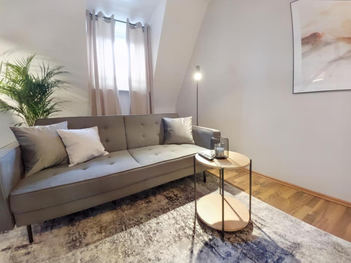 Milpau Recklinghausen1 - Modernes Und Zentrales Premium-Apartment Mit Queensize-Bett, Netflix, Nespresso, Smart-Tv Und Privatparkplatz Exterior foto